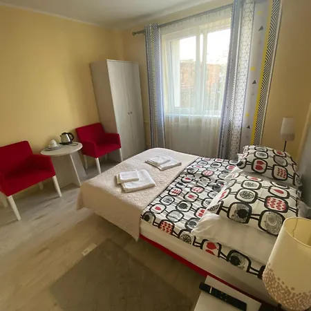 Altona Nocleg ze śniadaniem 3*