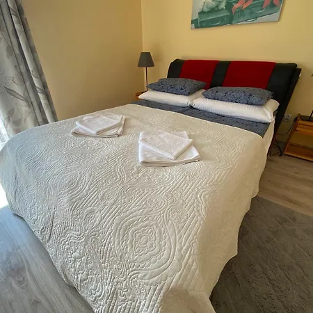 Altona 3*