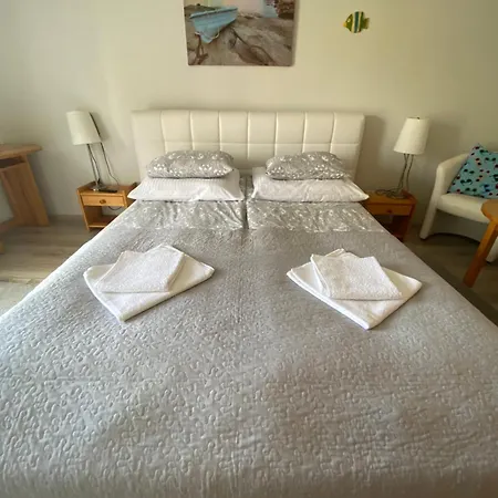 Altona Bed and Breakfast