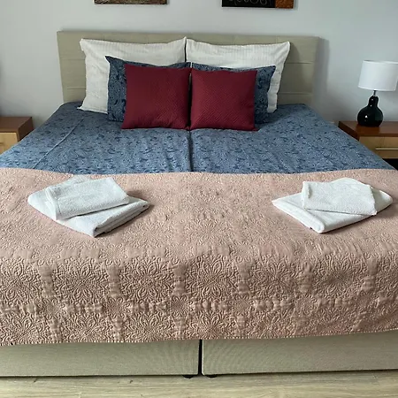 Altona Bed & Breakfast